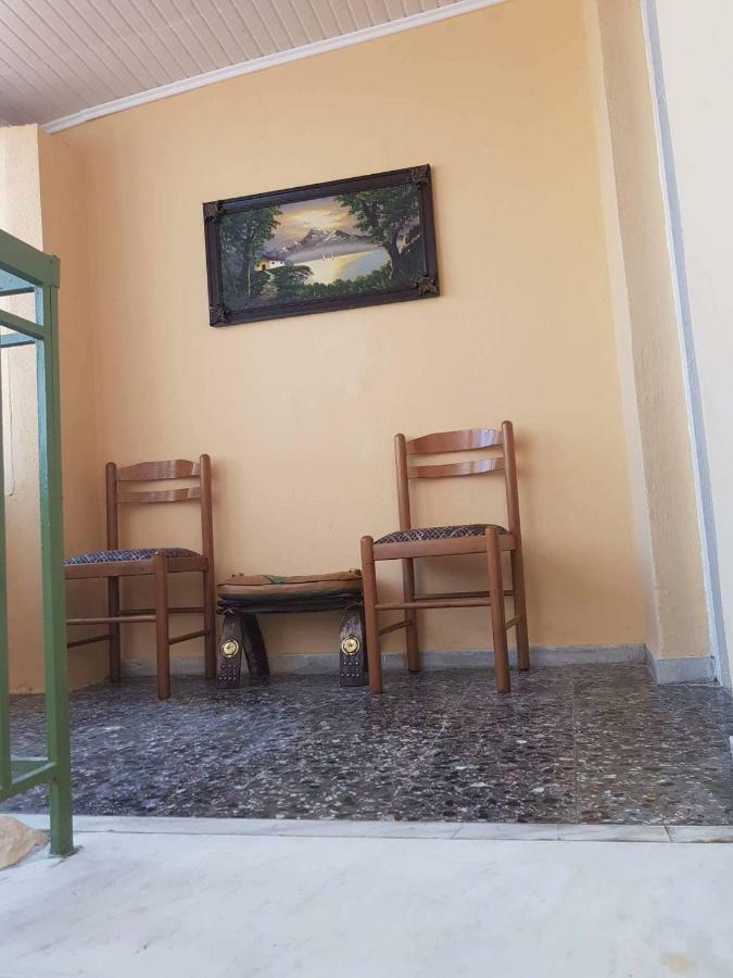 Granny'S Home Калампака Екстериор снимка